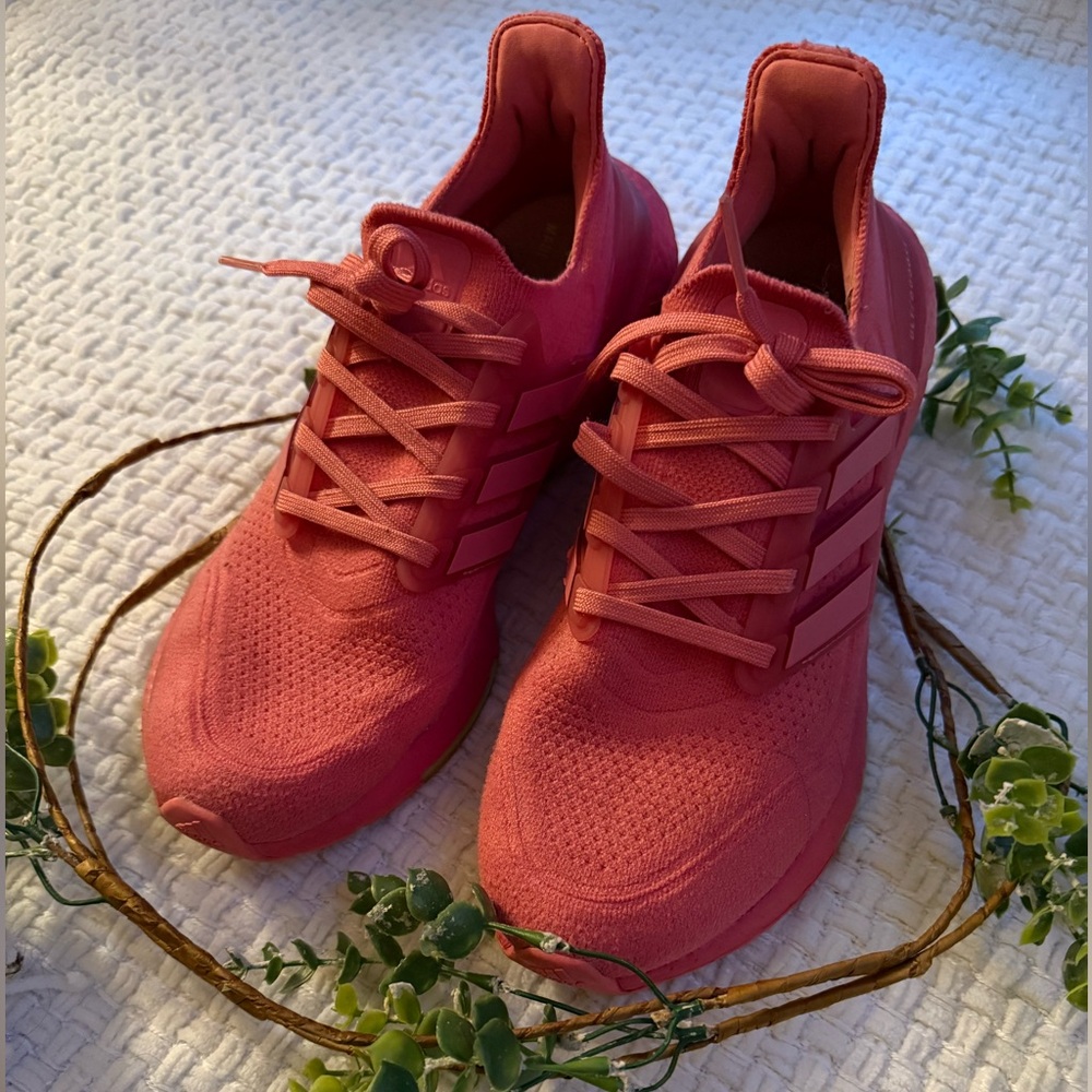 Adidas Women’s 9 Continental Tread Coral Pink Boost Running Shoes